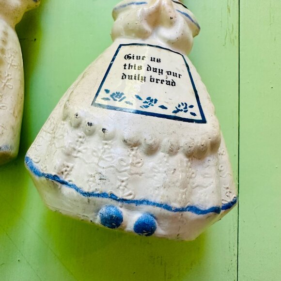 Vintage 60s Salt and Pepper Shakers Praying Girls Thanksgiving Decor Enseco - Picture 8 of 12